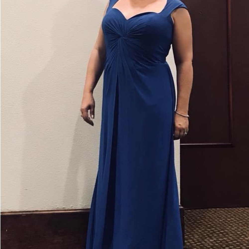 Beautiful gown, pageant, prom, MOTB.